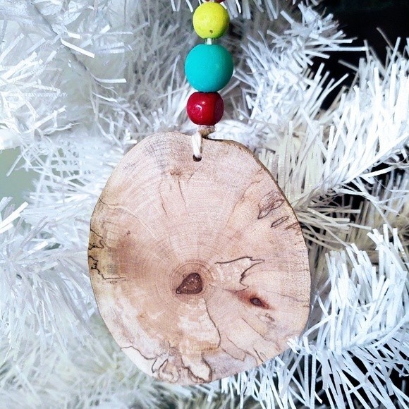 Hand Crafted Spring/Easter Beaded Wood Ornament/Tiered Tray Decor/Floral Poppies - Picture 4 of 4